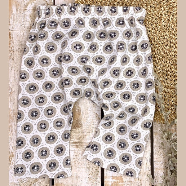 Slim fit pants: 6-12 Months