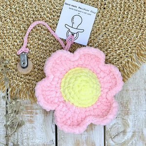 Daisy pacifier chain