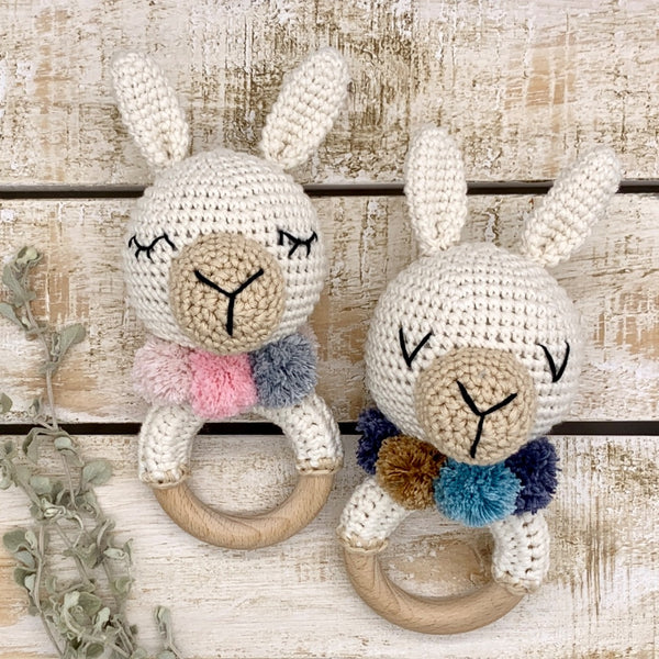 Llama crochet teether ring (Colour options TBA)