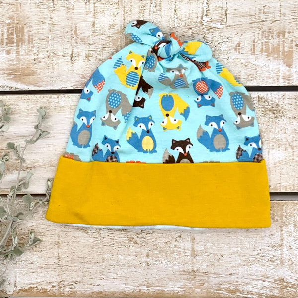 Top Knot Beanie: 3 - 6 Months