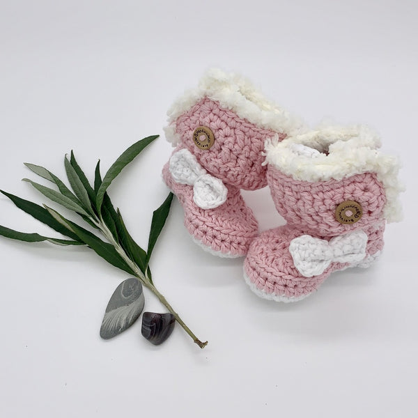 Chunky wrap booties: 0-3 Months